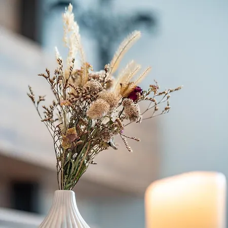 아파트 By The Forest *