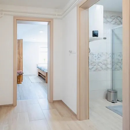 By The Forest 지고르니예 고르예